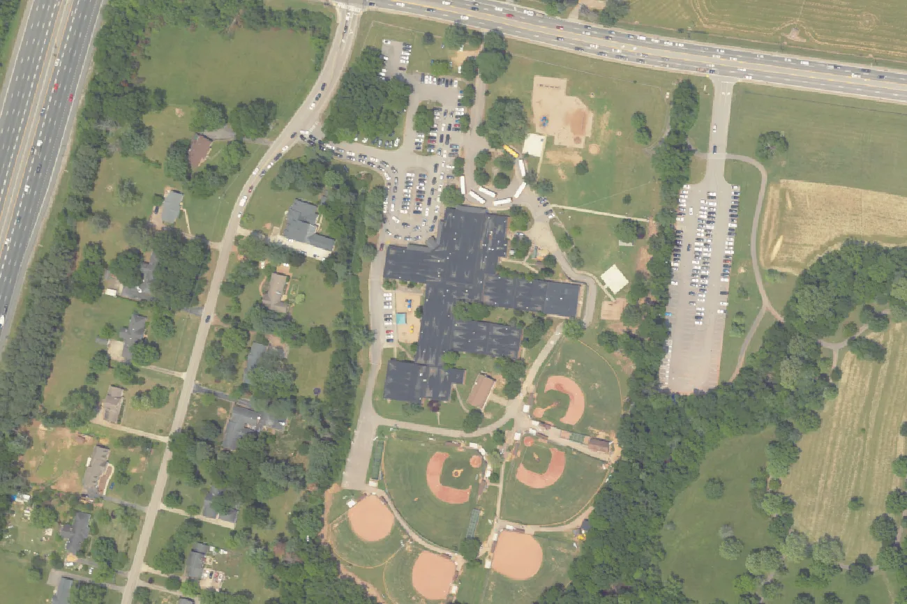 Lipscomb Elementary School on Concord Road in Brentwood, with I-65 at the left edge, seen from the air